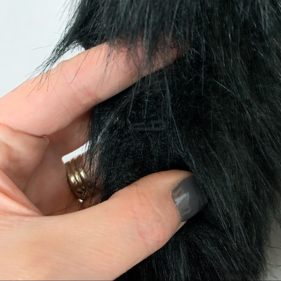 NWT | Shelly Collection | Black Faux Fur Vest | Sz S - Picture 15 of 16